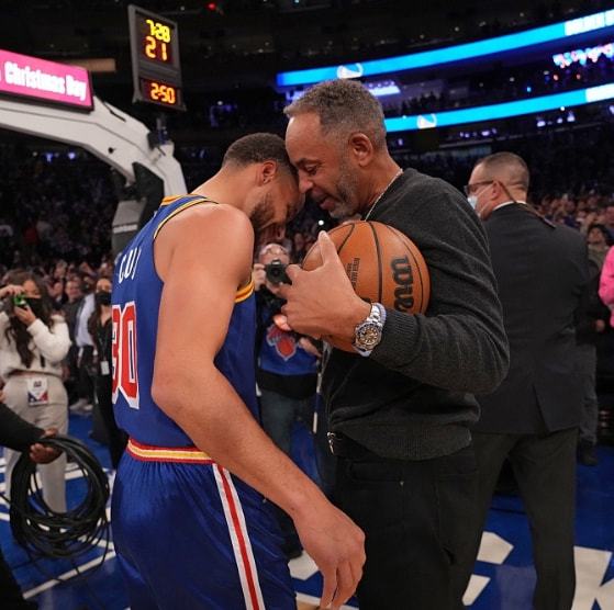 来攻守两端 来攻守两端