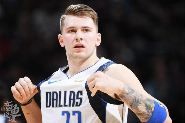 佳的门前嗅 佳的门前嗅